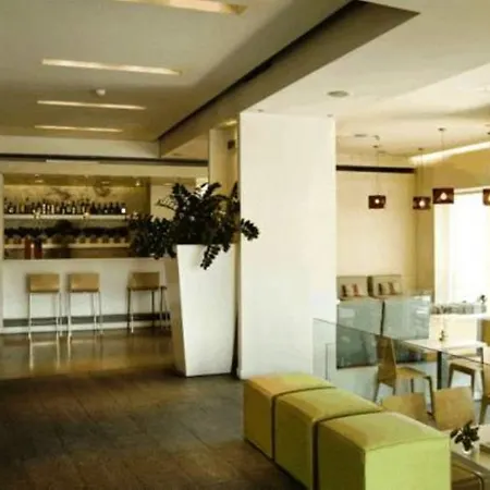Ariston Отель 3*